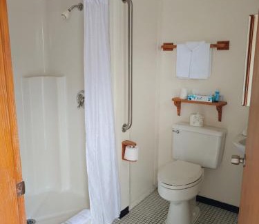 Yachats Hotel | The Dublin House Motel