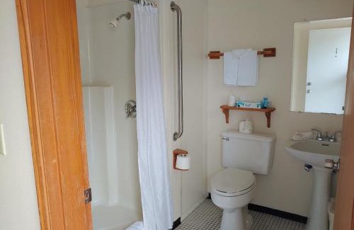Yachats Hotel | The Dublin House Motel