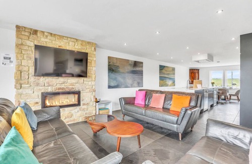 Bamburgh House | The Duchess - North East Escapes
