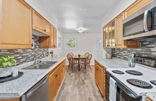 Durham House | The Duke Retreat | Close to Duke & Downtown