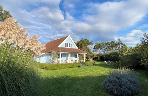 Les Moitiers-d'Allonne House | The dunes, beach, nature, near Carteret/The dunes, the beach .