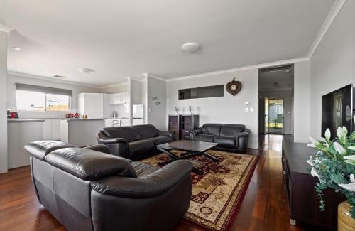 Wonnerup House | The Dunes Pet Friendly Beachfront Family Retreat Busselton