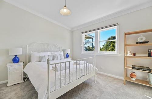 West Bathurst House | The Durham - Revamped 1930s Retreat, Pets