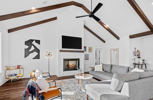 Bentonville House | The Dutchman