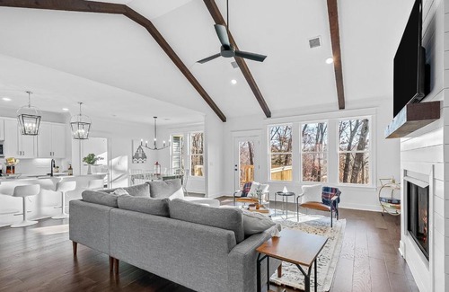 Bentonville House | The Dutchman