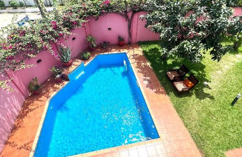 Dzorwulu House | The Dzorwulu Castle - A Villa with private rooms