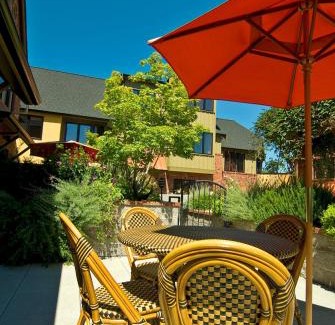 Winslow Hotel | The Eagle Harbor Inn
