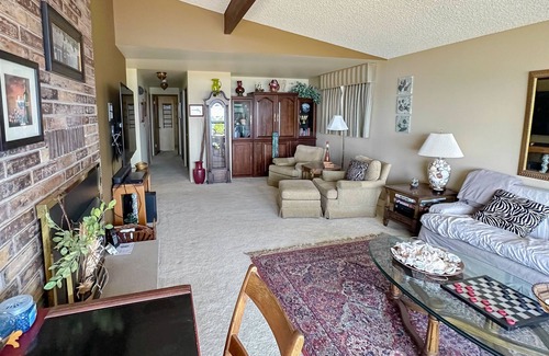 Coupeville House | The Eagle's Eye Beach House | Dog-friendly, beachfront home in Coupeville