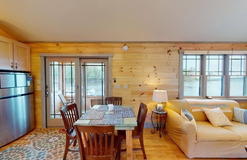 Rockwood Cottage | The Eagle's Landing (Waterfront on the Moose River!)