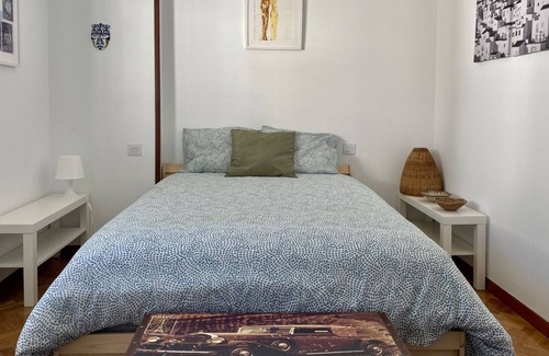 Viveiro House | The Eagle's Nest-Sunny villa just 5 minutes to town and beach!