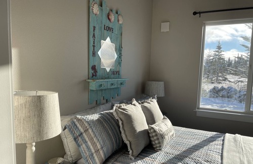 Kenai House | The Eagles Nest on The Cook Inlet