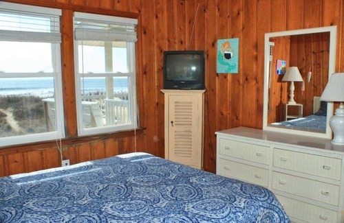 North Myrtle Beach House | The Earl by Seaside Vacations