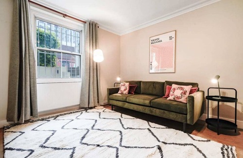 Fulham Apartment | The Earl's Court Wonder - Adorable 1bdr Flat With Terrace