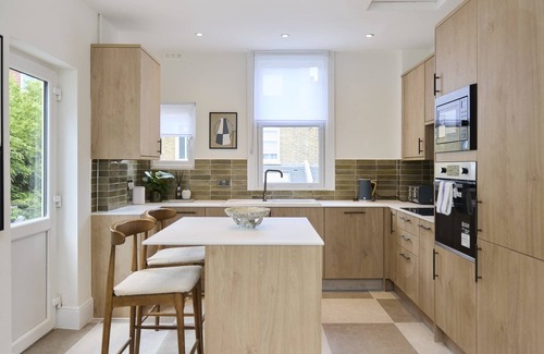 Earlsfield Apartment | The Earlsfield Flat S