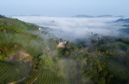 Elappara Apartment | The East Bethany Vagamon