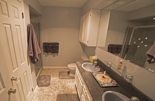 Kutztown Bed & Breakfast | The East Wing @ The Kennedy Manor