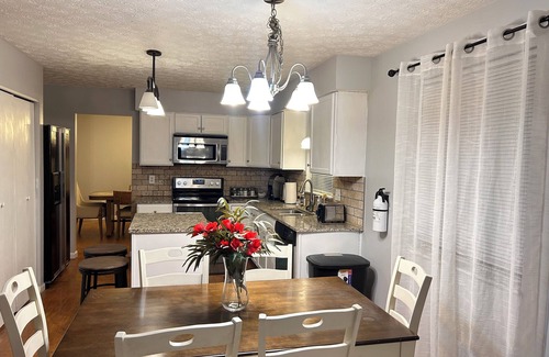 Reynoldsburg Apartment | The Eastside Getaway
