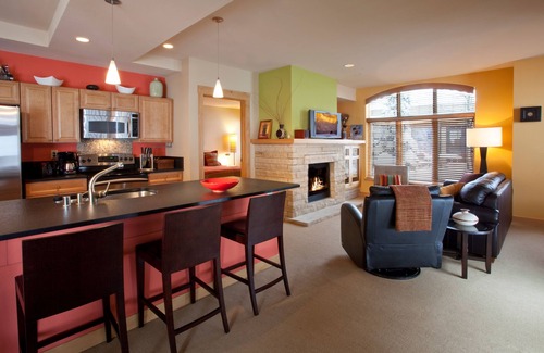 Taos Ski Valley Hotel | The Edelweiss Lodge and Spa
