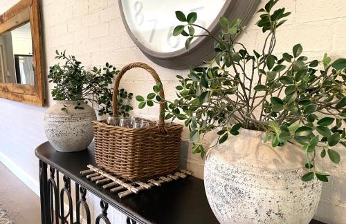 Orange House | The Edward Townhouse 153 - Tastefully Styled