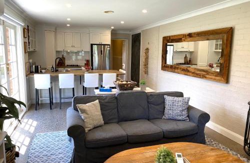 Orange House | The Edward Townhouse 153 - Tastefully Styled
