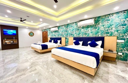 Jhajra Hotel | The Eleganza