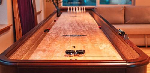 Upper Kingsbury House | The Elevator House - Sleeps 10