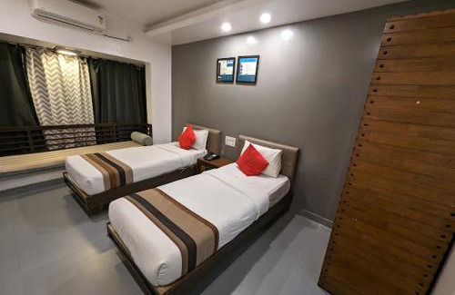 HSR Layout Hotel | The Elite Royale