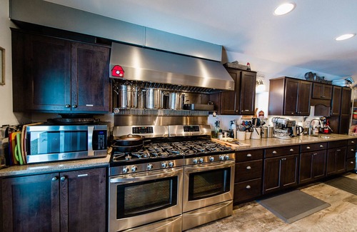 Heron Cabin | THE ELK BARN INN - Guest Ranch - Lodge - NW Montana