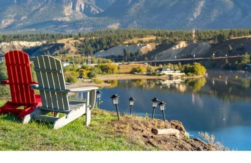 East Kootenay House | The Elm | No Service Fees | Lake View | Hot Tub