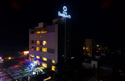 Lodhi ka Mahal Hotel | The Emerald Club