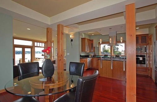 Mount Baker House | The Emerald Homestead in the Heart of the Emerald City