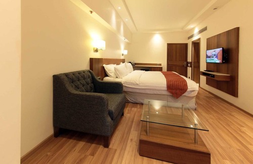 Nashik Hotel | The Emerald Park