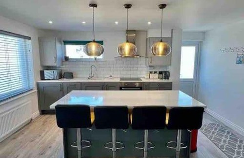 Maenporth Apartment | The Emslie Road Beach Flat