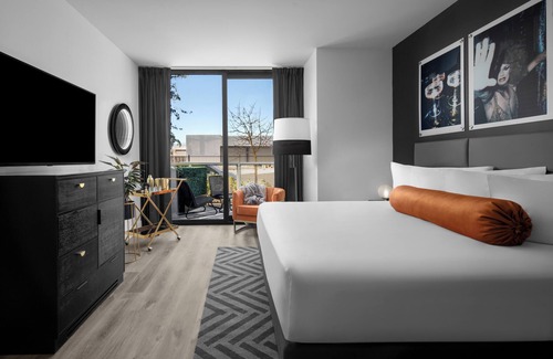 Arts District Hotel | The ENGLISH Hotel, Las Vegas, a Tribute Portfolio Hotel, 21 and over