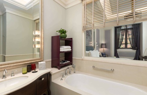 Yangon downtown Hotel | The ERAVATI Sule Grand Yangon