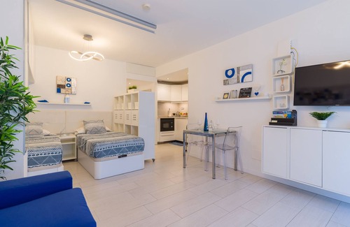 Las Palmas de Gran Canaria Apartment | THE WHITE HOME IN THE CANTERAS