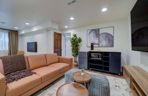 Wauwatosa House | The Eucalyptus | A 4 bedroom Retreat