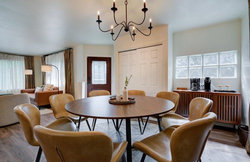 Wauwatosa House | The Eucalyptus | A 4 bedroom Retreat