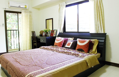 Thung Song Hong Hotel | The European Place