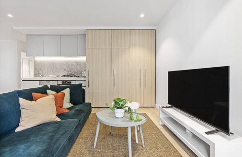 Southbank Apartment | The Evermore Stylish Southbank