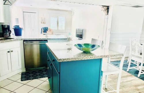 South Jordan Apartment | The Executive Retreat Apt + Gym + Laundry + Garage