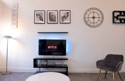 Bolton Apartment | The Exquisite Jewel of Central Bolton