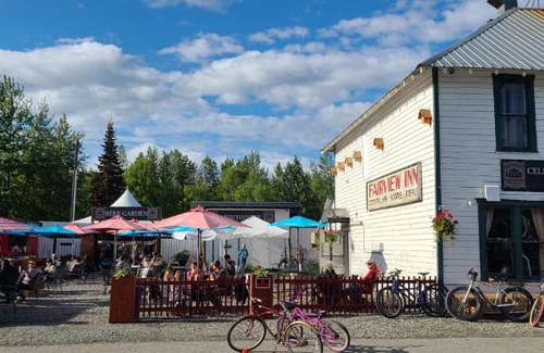Talkeetna Hotel | The Fairview Inn