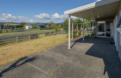 Matarangi House | THE FAIRWAY - MATARANGI HOLIDAY HOME, family friendly in Matarangi