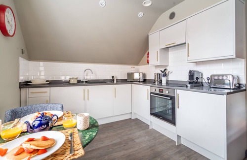 York Cottage | The Falcon - Apartment 3 - a couples retreat that sleeps 2 guests in 1 bedroom