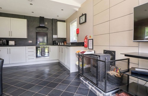 Saint Asaph Cottage | THE FALLOWS, pet friendly, country holiday cottage in St Asaph