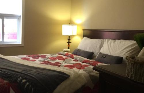 Niagara Falls Hotel | The Falls Family Lodge