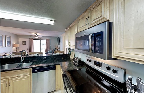Orange Beach Condo | The Family Beach House - Sugar Beach: Gulfside, 4 Shared Pools, Tennis Undo