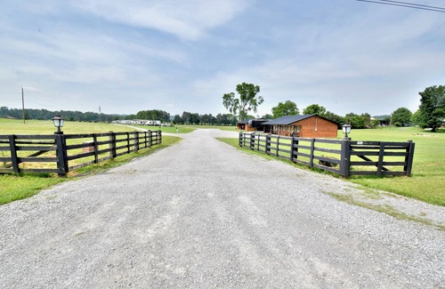 Decatur RV Rental | The Family Lodge