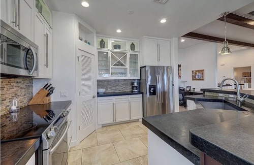 Port Aransas House | The Famous "Addison Bailey" is Now Available for Your Getaway